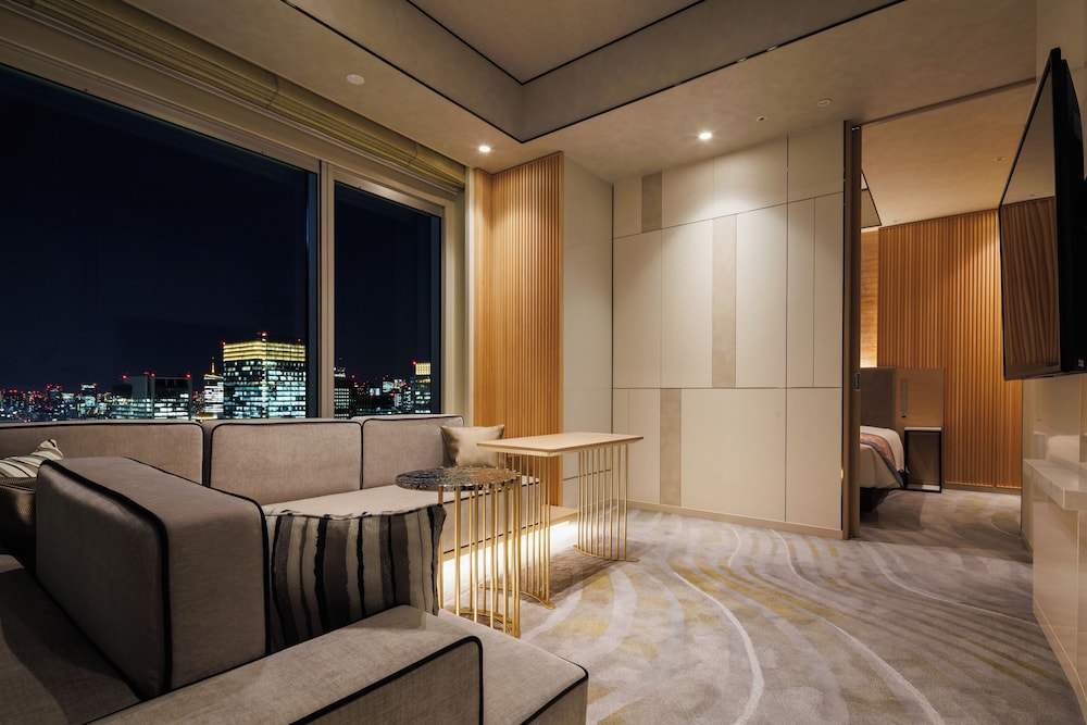 -Utsuroi-(Renovated) Corner Suite King 40sqm, Non Smoking