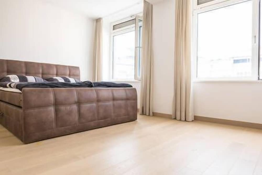Luxury Apartment, 2 Bedrooms, 2 Bathrooms