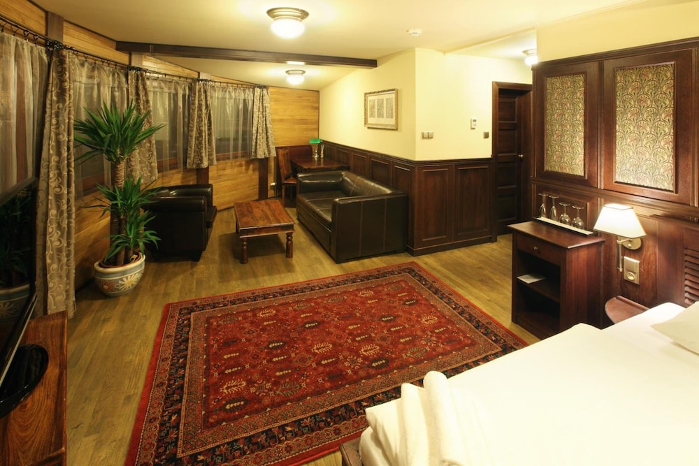 Deluxe Suite, Terrace
