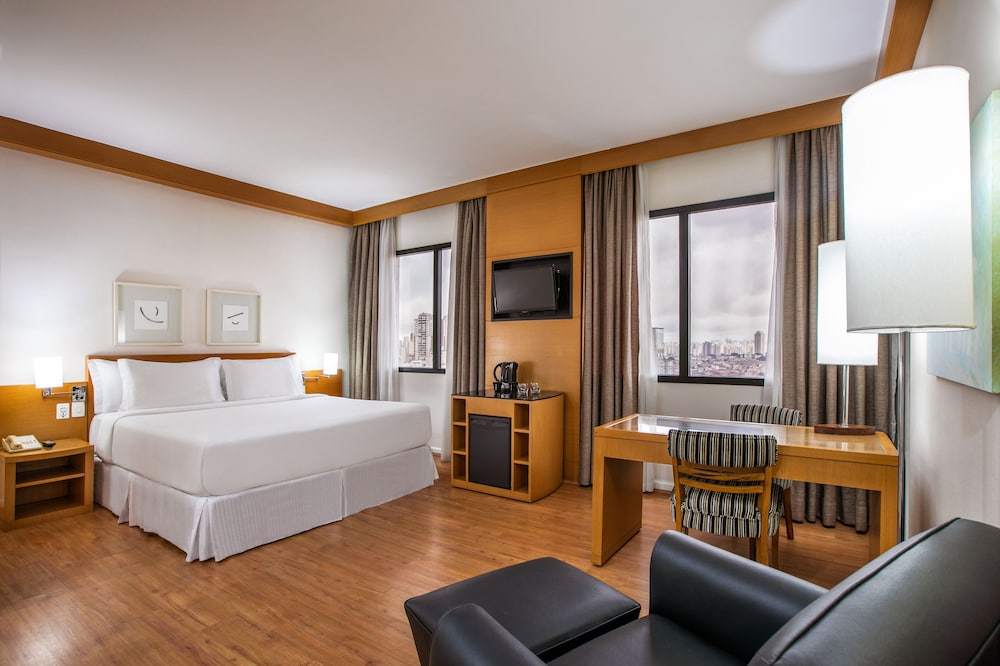 Premium Room, 1 Queen Bed - Photo 1