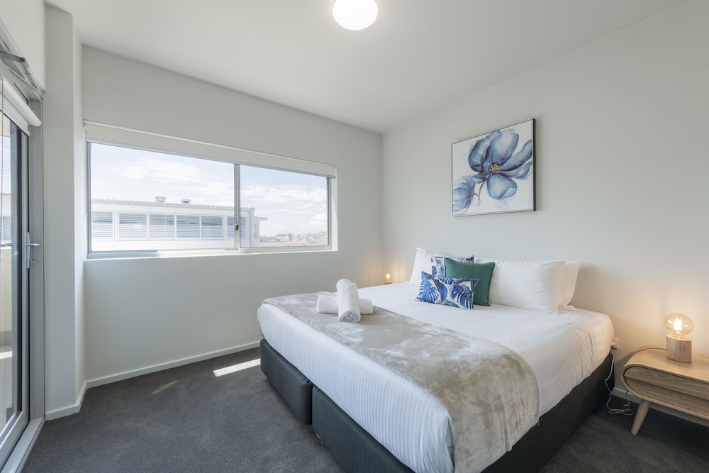 Apartment, 2 Bedrooms, 2 Bathrooms photo 1
