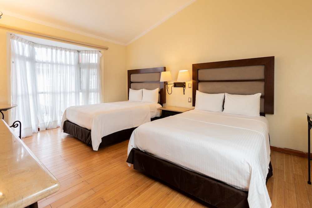 Deluxe Double Room - Photo 8