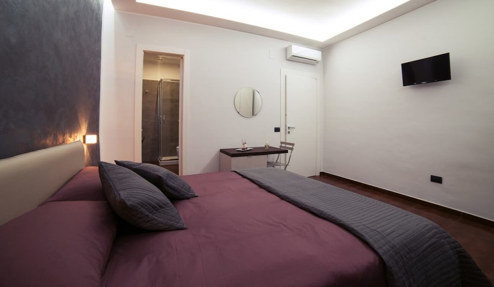 Premier Double Room, Balcony photo 1