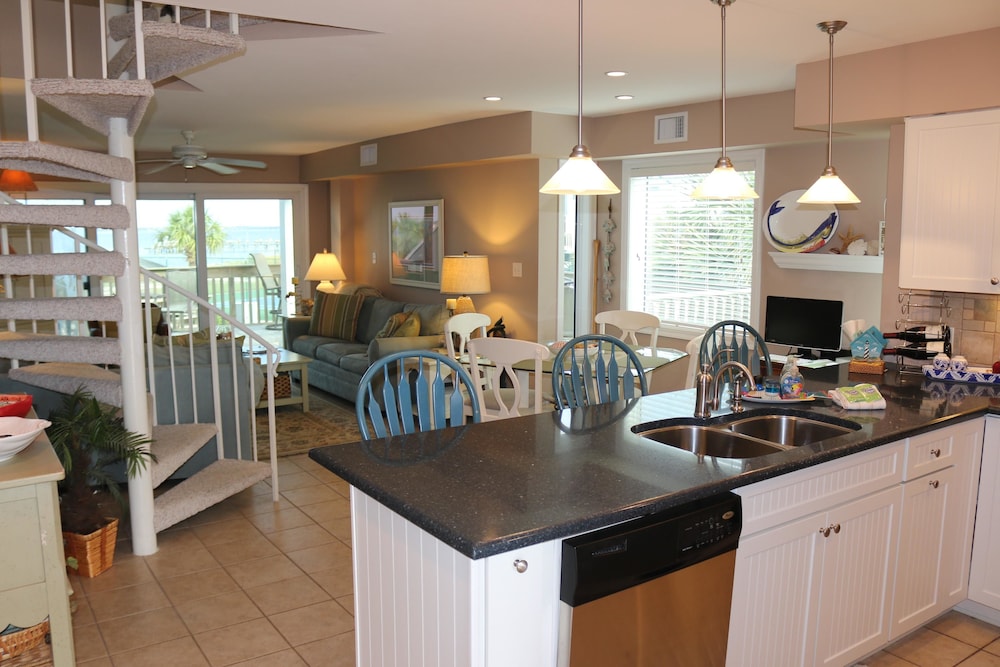 Townhome, 2 Bedrooms