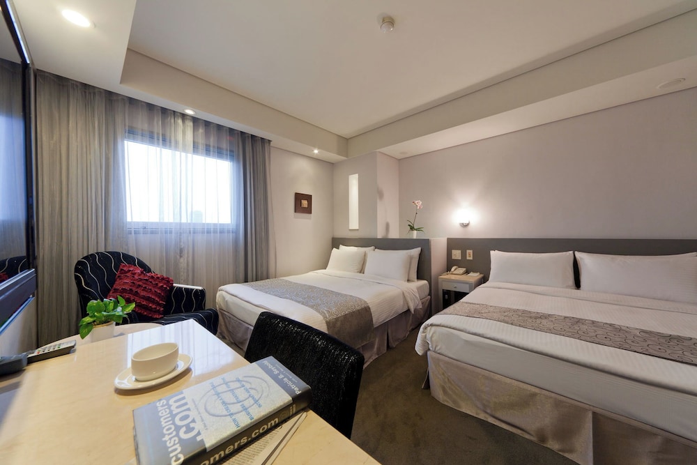 Classic Triple Room - Photo 2