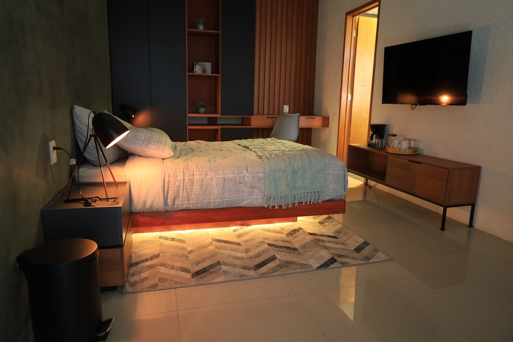 Deluxe Room, 1 Double Bed, Ensuite photo 1
