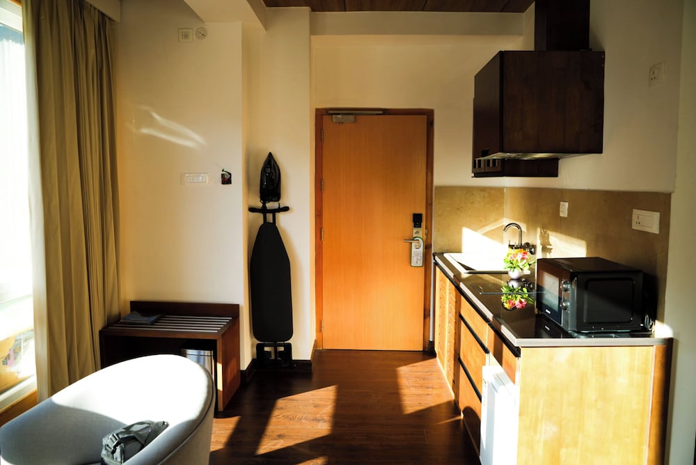 Deluxe Double or Twin Room photo 3