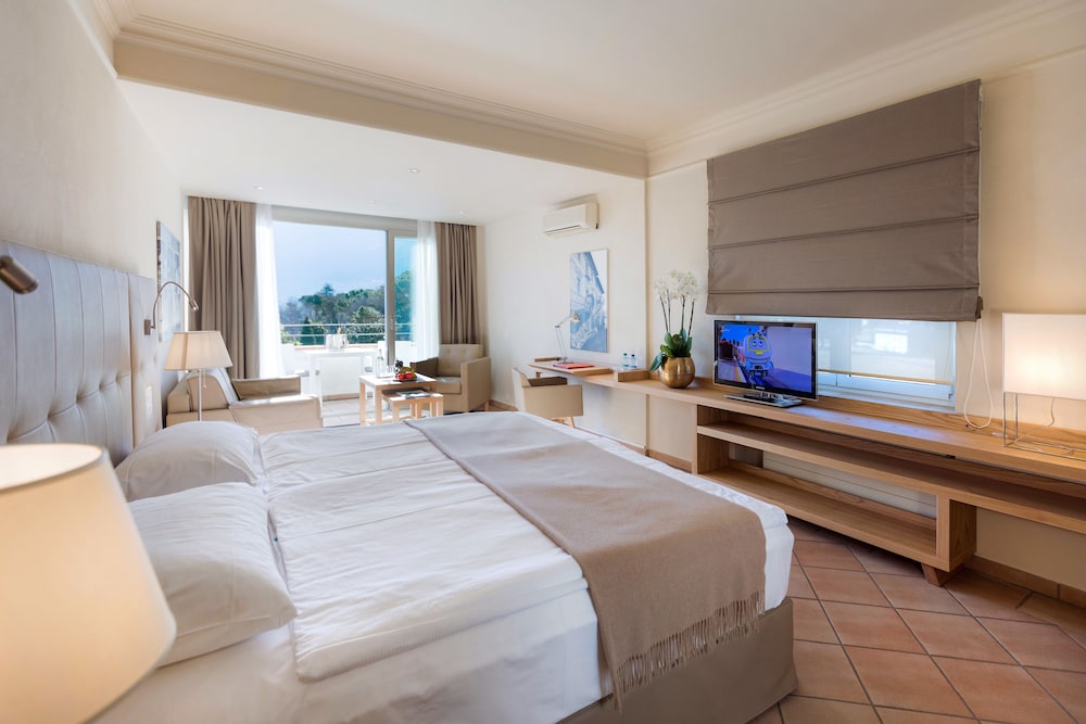 Deluxe Room (2 Persons) photo 1