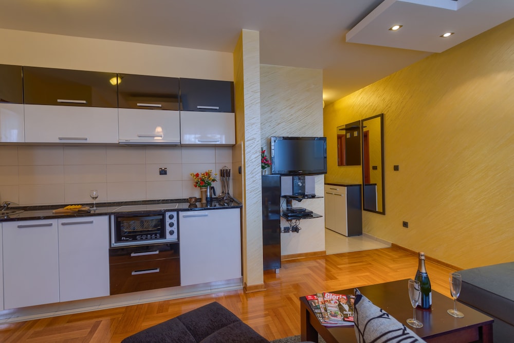 Standard Apartment, 1 Bedroom, Terrace photo 2