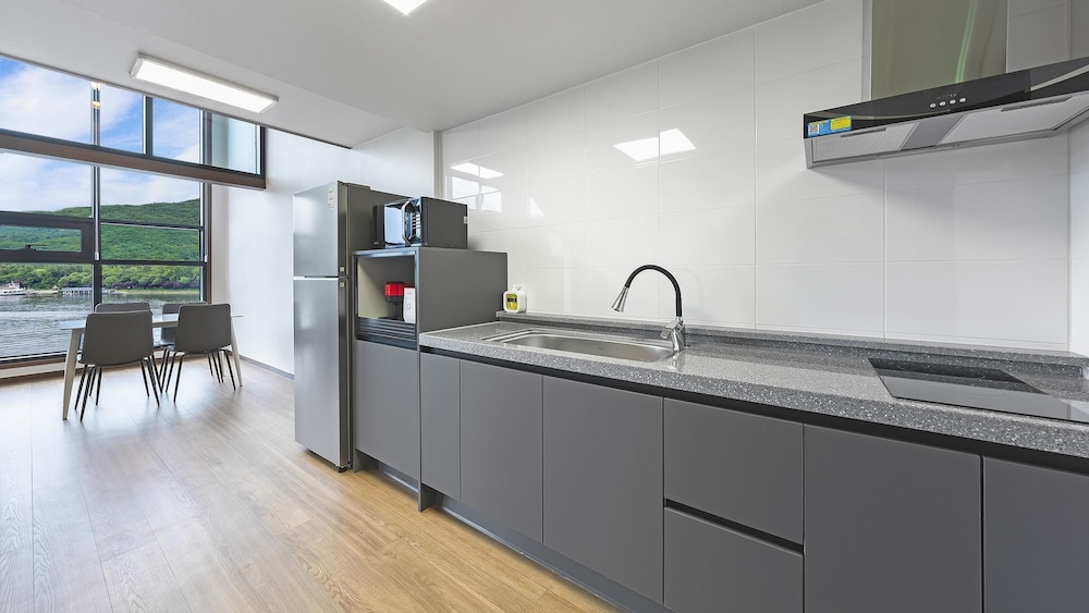 Basic Room, 1 Bedroom (201 Ho) - Photo 4