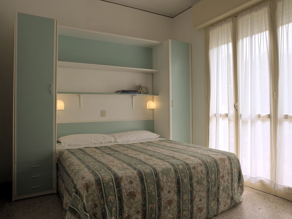 Quadruple Room, Balcony photo 1