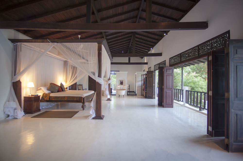 Villa, 3 Bedrooms, Lake View photo 2