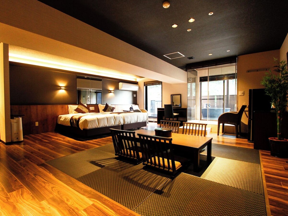 Ocean suite [sea side &amp; private terrace with open-air bath] Non Smoking photo 2