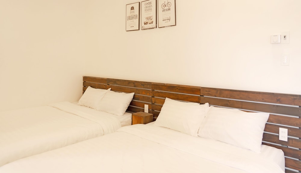 Superior Quadruple Room, City View