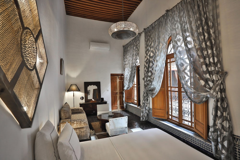 Romantic Double Room (Sara) photo 3