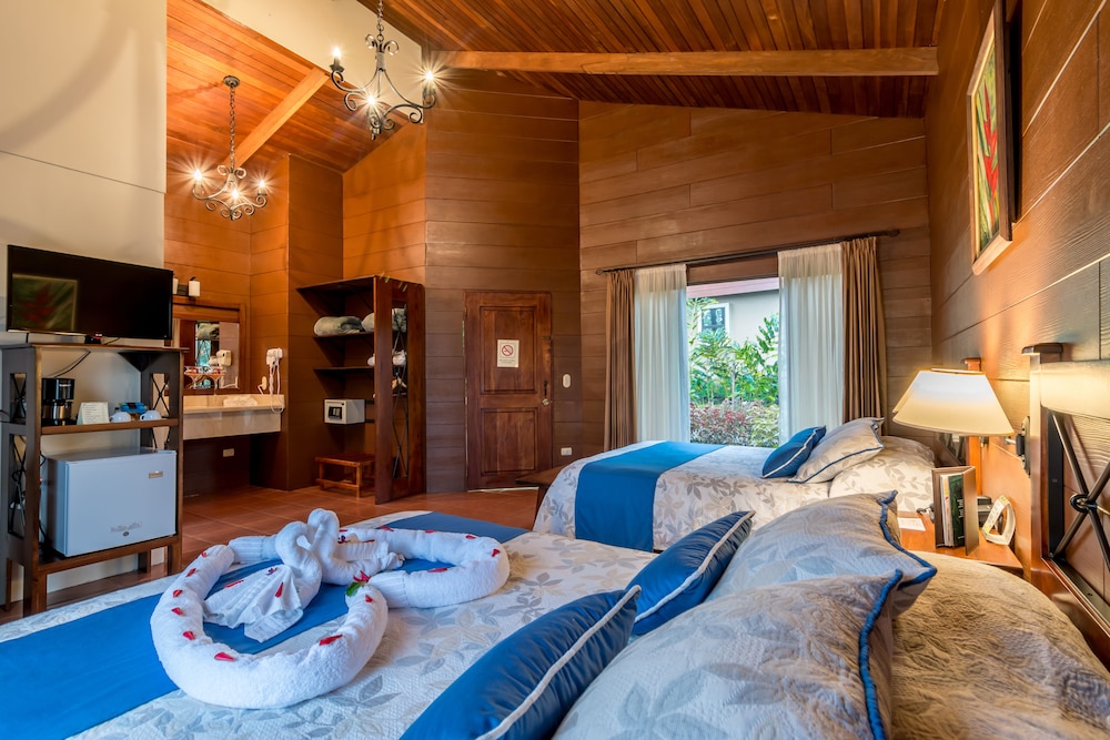 Standard Villa, 2 Queen Beds - Photo 5