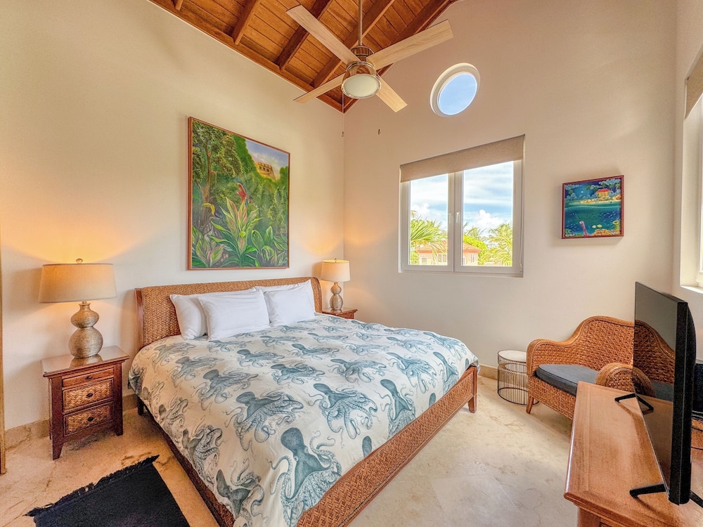 Serenity Now Villa photo 3