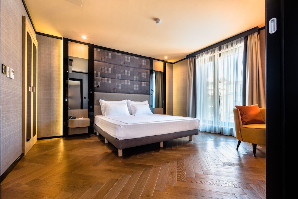 Superior Suite (Triple) photo 2