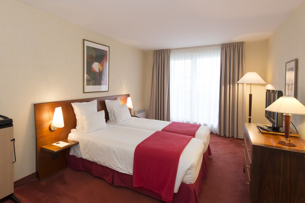 Deluxe Double or Twin Room, Balcony - Photo 4
