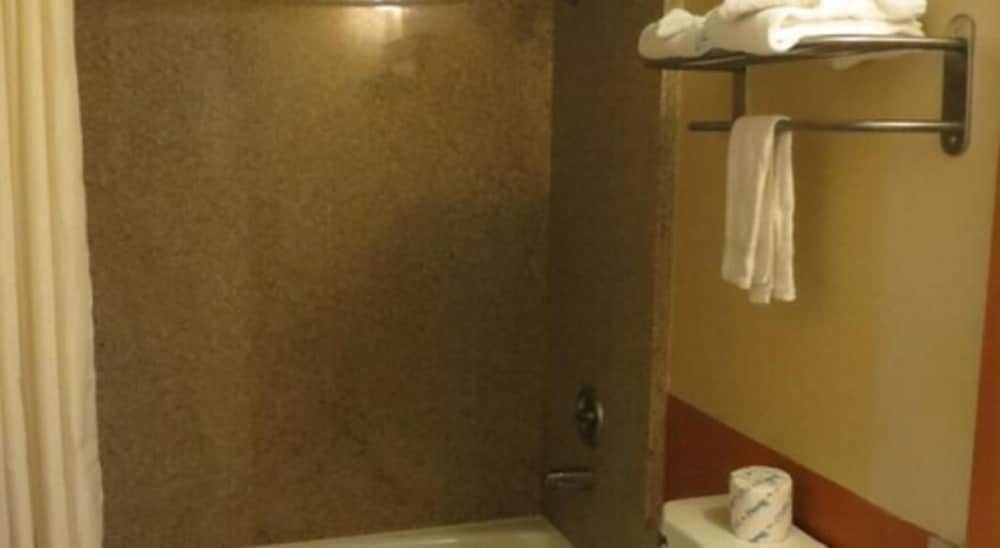 Classic Room With Spa Bath, Smoking photo 2