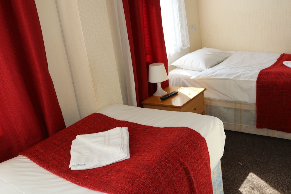 Twin Room, Ensuite photo 2