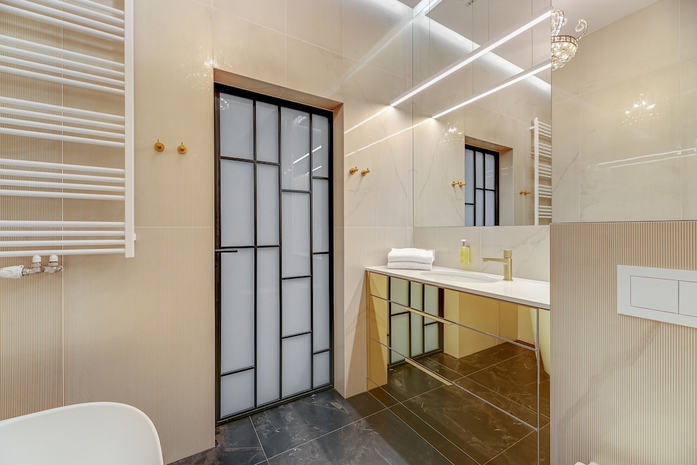 Exclusive Apartment, 2 Bedrooms, Non Smoking - Photo 13