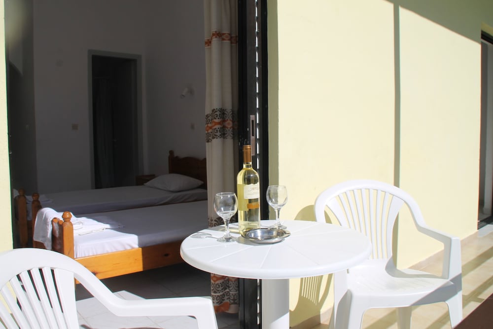 Twin Room, Garden View photo 2