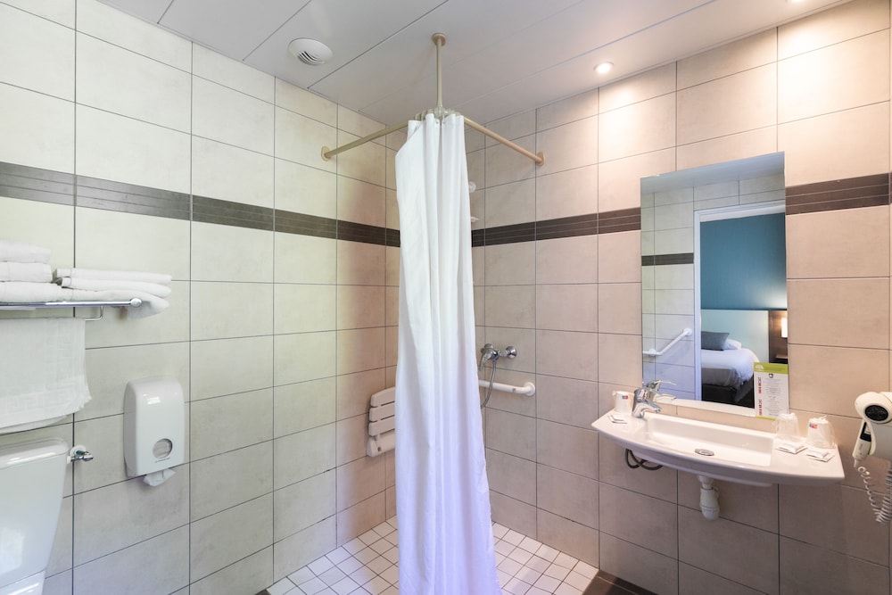 Twin Room - Photo 4