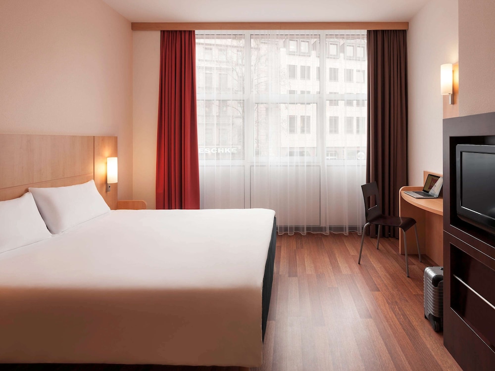 Standard Double Room, 1 Double Bed (New Sleep Easy Concept) - Photo 4