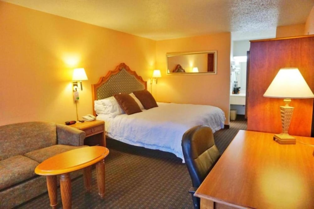 Townhome, 1 Bedroom photo 2
