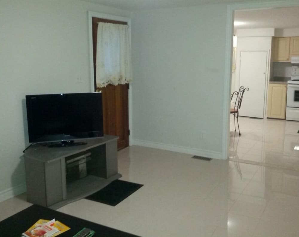 3 Bedroom Cottage, Kitchen photo 1