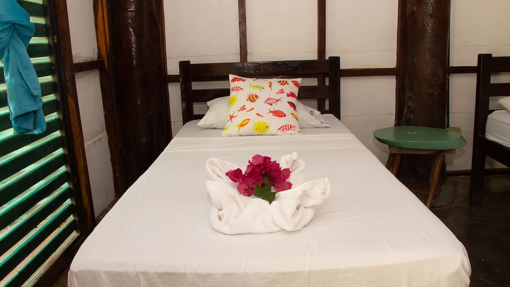 Standard Double Or Twin Room, Multiple Beds photo 3