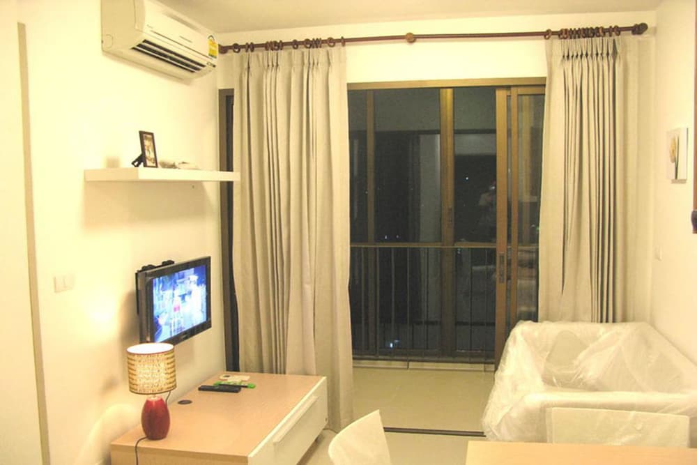 1-Bedroom Apartment photo 1