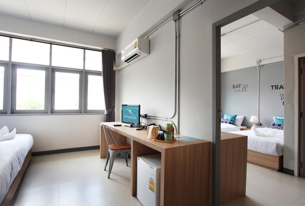 Standard Room, 2 Bedrooms photo 3