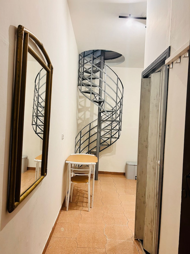 Deluxe House, Non Smoking, City View photo 3