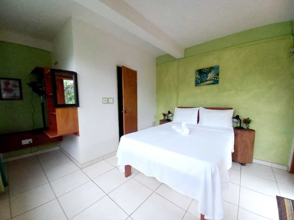 Economy Double Room photo 3