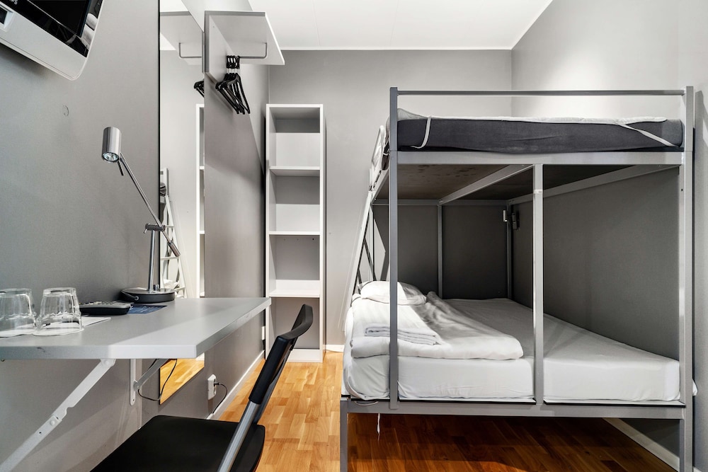 Economy Room, Multiple Beds, Non Smoking, No Windows (No Bathroom) - Photo 1