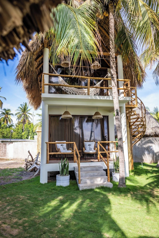 Deluxe Studio Suite, Sea View, Tower photo 2