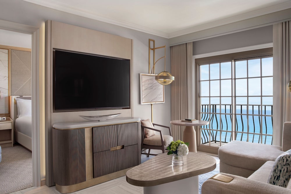 Club Suite, 1 Bedroom, Ocean Front - Photo 1