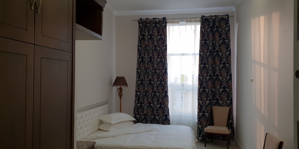 Comfort Room, 2 Bedrooms, Kitchen, City View photo 2