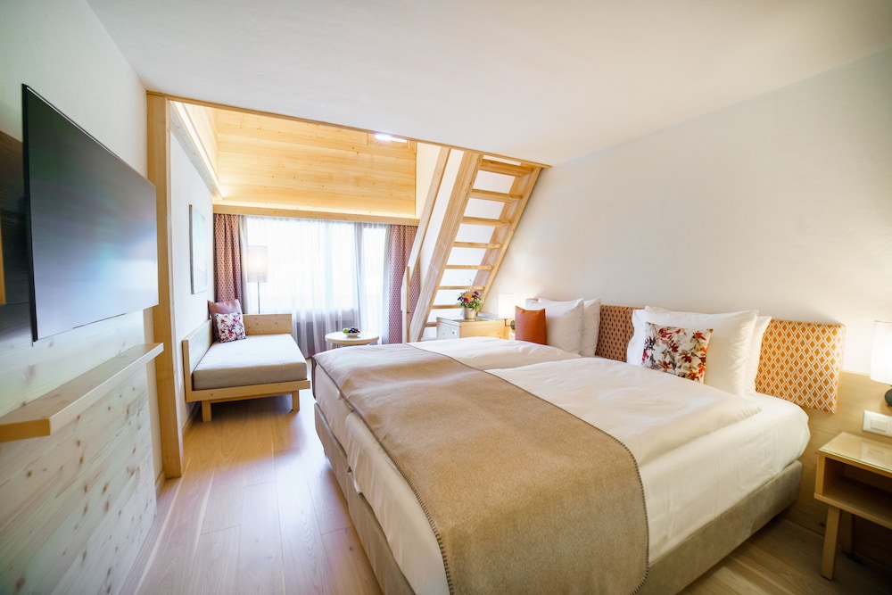 Duplex Family Room Panorama - Photo 1