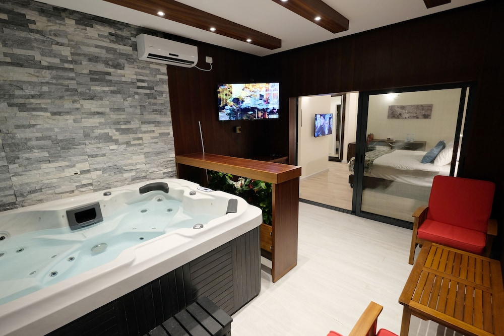 Club Suite  Bedroom photo 2