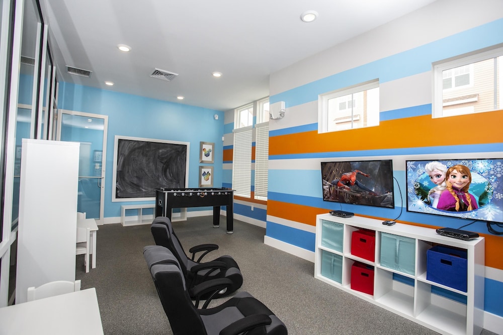 Magical Themed House Just 5 Minutes to Disney Free BBQ Pool Access, 사진 30