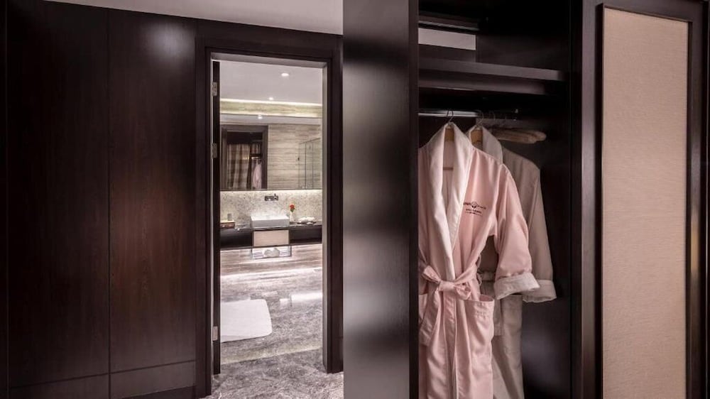 Superior Room, 2 Twin Beds - Photo 4