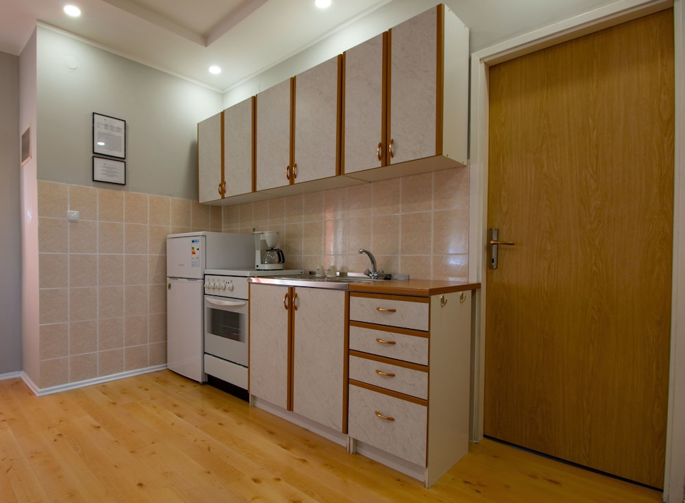 Apartment, 2 Bedrooms, Terrace photo 2