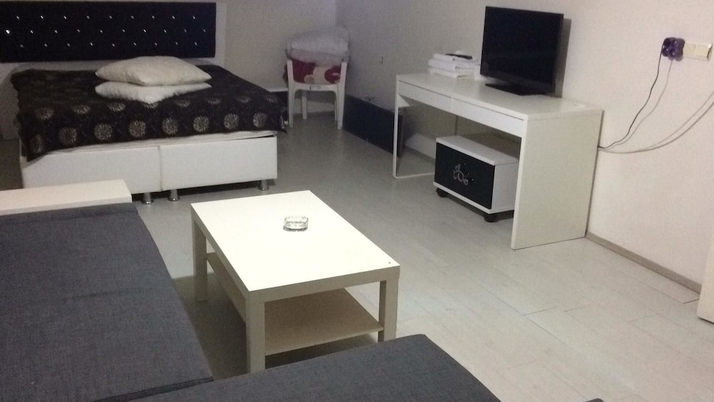 Business Suite photo 2