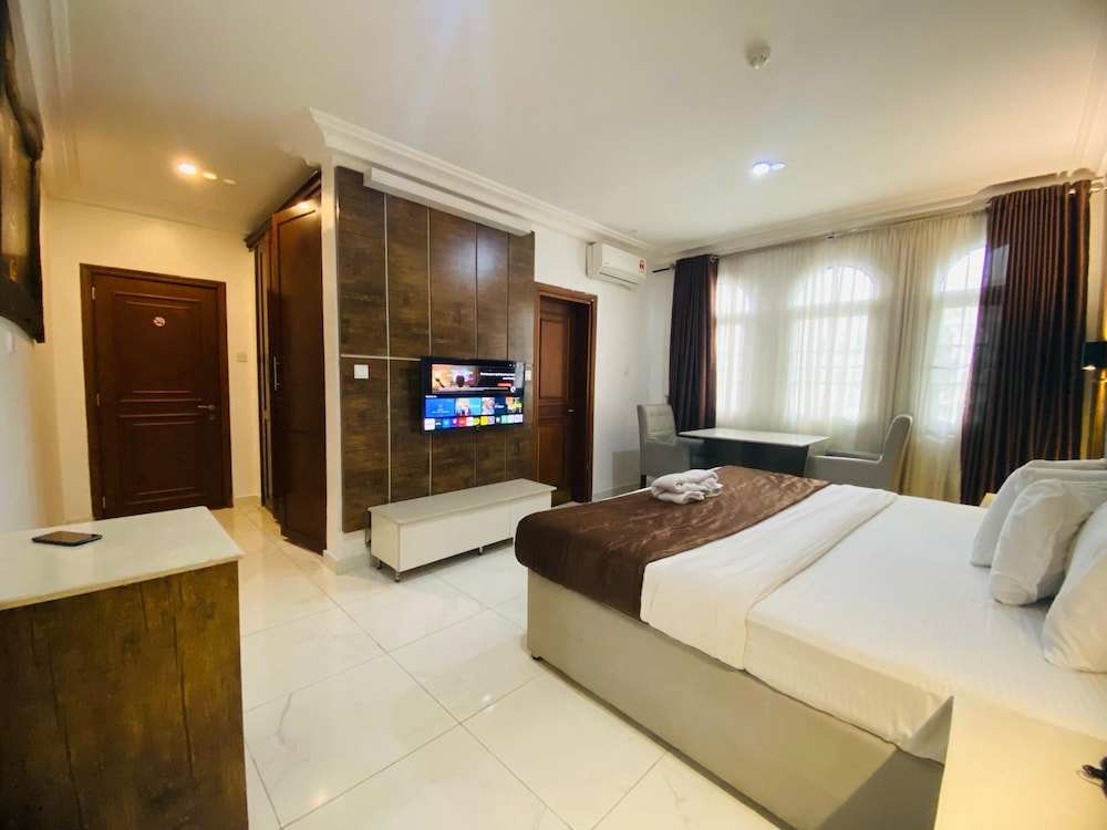 Royal Room photo 2