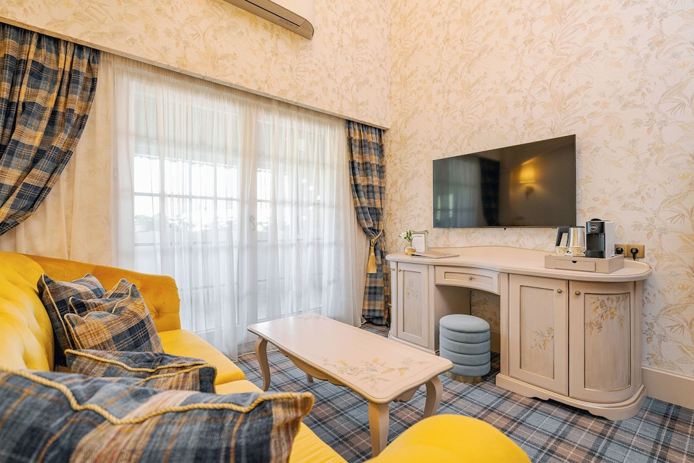 Family Suite - Photo 9