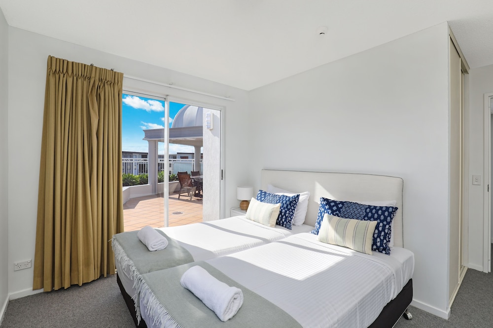 Luxury Penthouse, 3 Bedrooms, Ocean View, Sea Facing photo 2