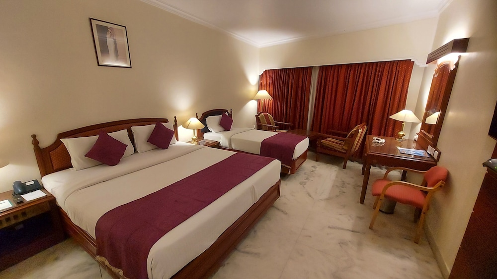 Premium Triple Room, 1 Bedroom, Non Smoking, City View photo 1